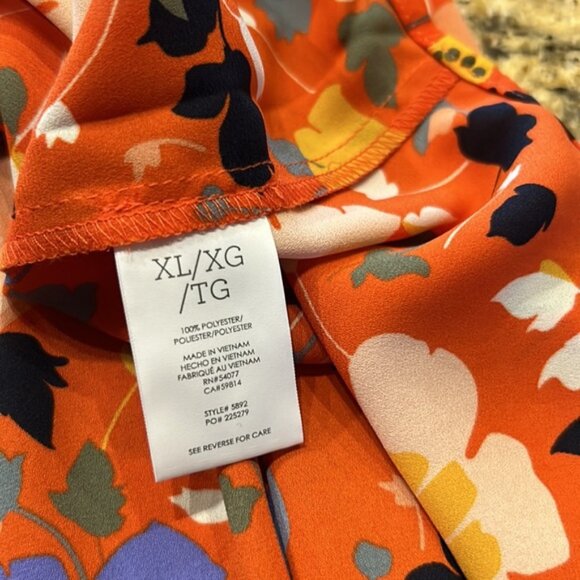 Cabi Visionary Replay top | see offer in description - Picture 8 of 8